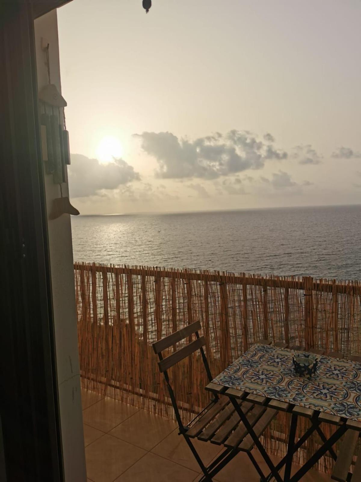 Vistamare Piedigrotta Casa Sul Mare Villa Pizzo  Buitenkant foto